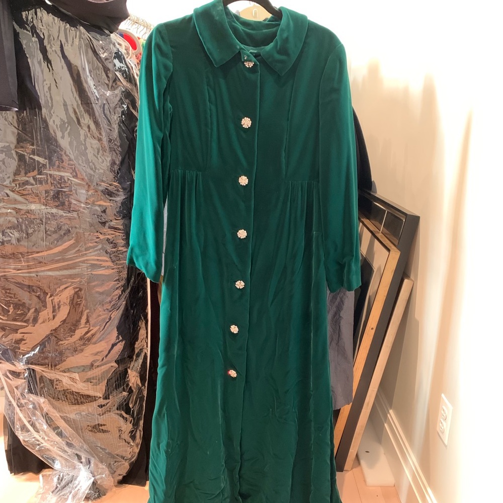 Oscar de la Renta green velvet bathrobe